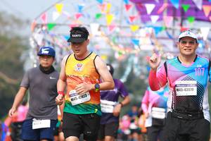 BIB: 107, 43070, 47823
                            <button type="button" onclick="openModal(9919433)" class="btn btn-primary btn-sm float-right btn-popup" data-toggle="modal" data-target=".modal-high-quality">
                        <i class="fas fa-shopping-cart"></i> Add to Cart
                    </button>
                                            <button type="button" onclick="isThisMe(9919433, true)" class="btn btn-success btn-sm float-right btn-popup btn-isme hidden" data-toggle="tooltip" data-placement="bottom" title="นี่คือรูปของคุณใช่ไหม คลิกที่นี่เพื่อเอาเข้าอัลบั้ม">
                        <i class="fas fa-plus"></i> Add to album
                    </button>
                    <button type="button" onclick="isThisMe(9919433, false)" class="btn btn-warning btn-sm float-right btn-popup btn-isnotme hidden">
                        <i class="fas fa-ban"></i> Remove from album
                    </button>